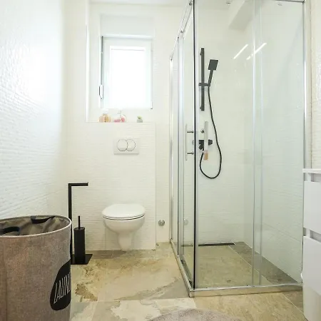 Glorija Apartment